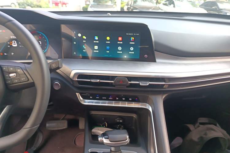 Used CHANGAN CS35PLUS 2021 Revised Version Blue Whale NE 1.4T DCT Luxury Edition Audio And AC Panel