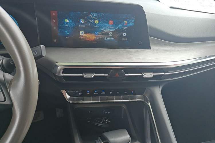 Used CHANGAN CS35PLUS 2021 Blue Whale NE 1.4T DCT Luxury Model Audio And AC Panel