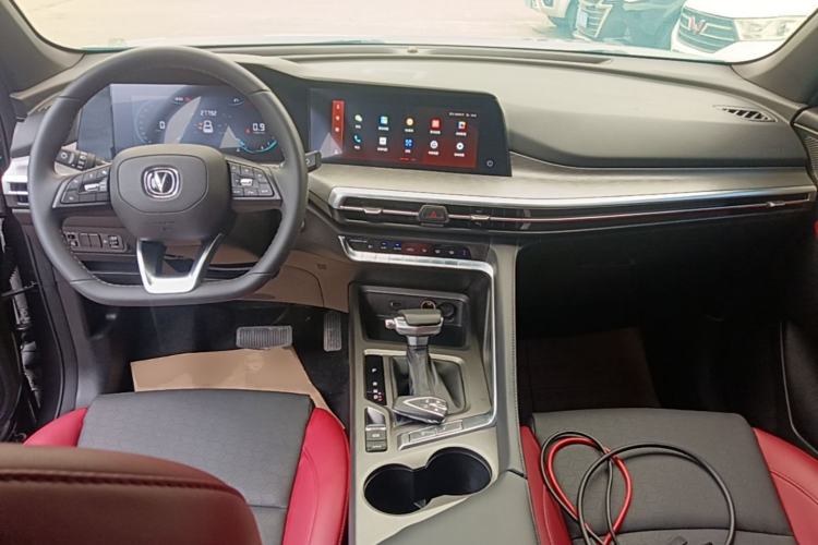 Used CHANGAN CS35PLUS 2021 Blue Whale NE 1.4T DCT Luxury Model Center Console