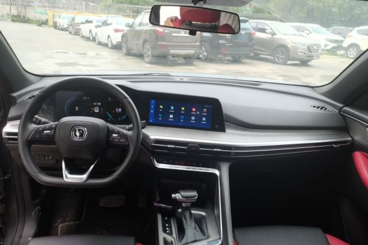 Used CHANGAN CS35PLUS 2021 Blue Whale NE 1.4T DCT Luxury Model Center Console