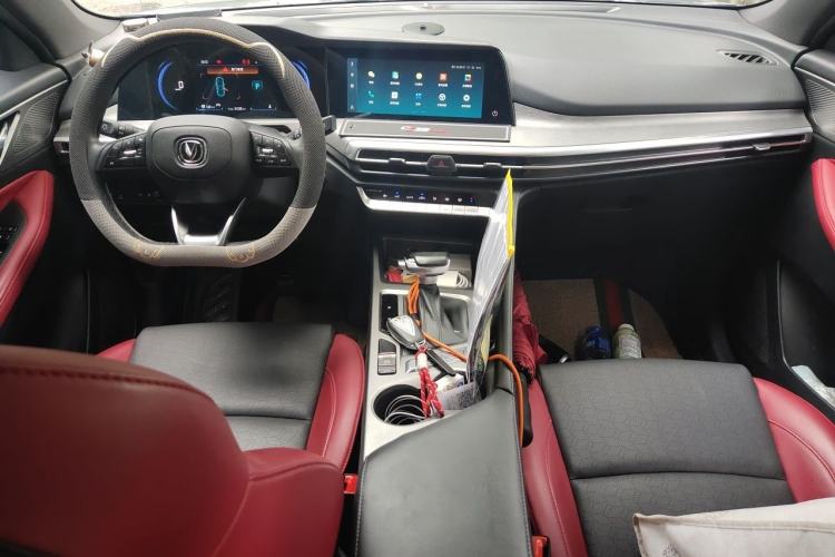 Used CHANGAN CS35PLUS 2021 Blue Whale NE 1.4T DCT Prestige Model Center Console
