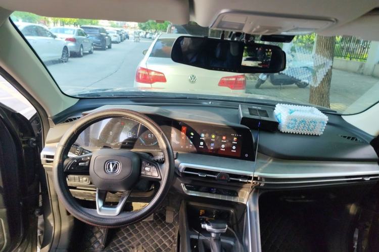 Used CHANGAN CS35PLUS 2021 Blue Whale NE 1.4T DCT Luxury Model Center Console