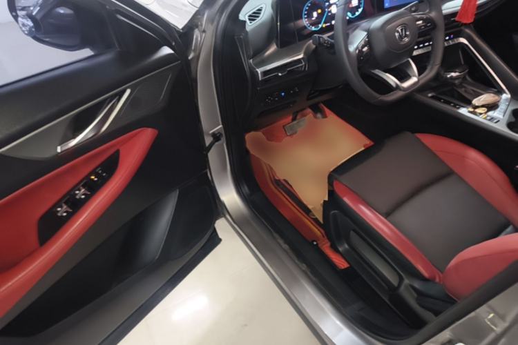 Used CHANGAN CS35PLUS 2021 Revised Version Blue Whale NE 1.4T DCT Luxury Edition Driver Seat