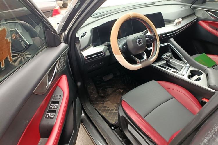 Used CHANGAN CS35PLUS 2021 Revised Version Blue Whale NE 1.4T DCT Luxury Edition Driver Seat