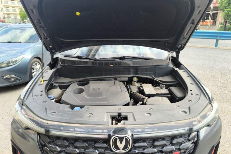 Used CHANGAN CS35PLUS 2021 Revised Version Blue Whale NE 1.4T DCT Luxury Edition Engine Bay