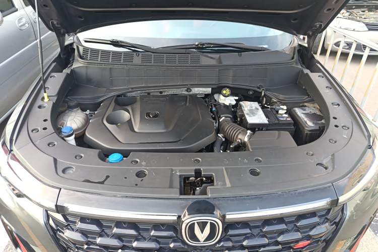 Used CHANGAN CS35PLUS 2021 Revised Version Blue Whale NE 1.4T DCT Luxury Edition Engine Bay
