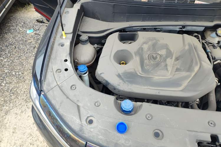 Used CHANGAN CS35PLUS 2021 Revised Version Blue Whale NE 1.4T DCT Luxury Edition Engine Bay Right