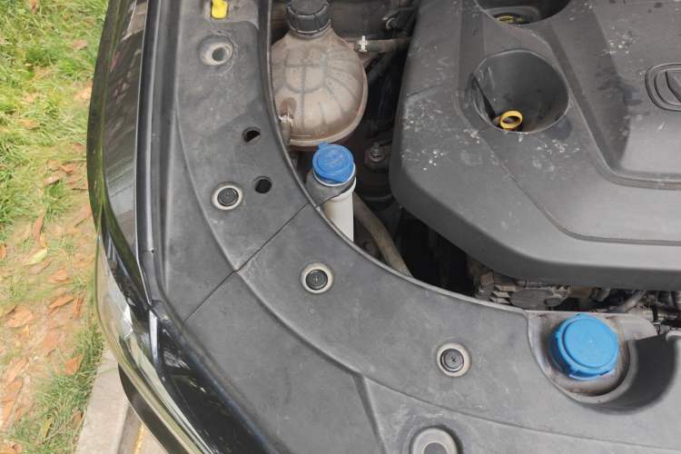 Used CHANGAN CS35PLUS 2021 Blue Whale NE 1.4T DCT Luxury Model Engine Bay Right