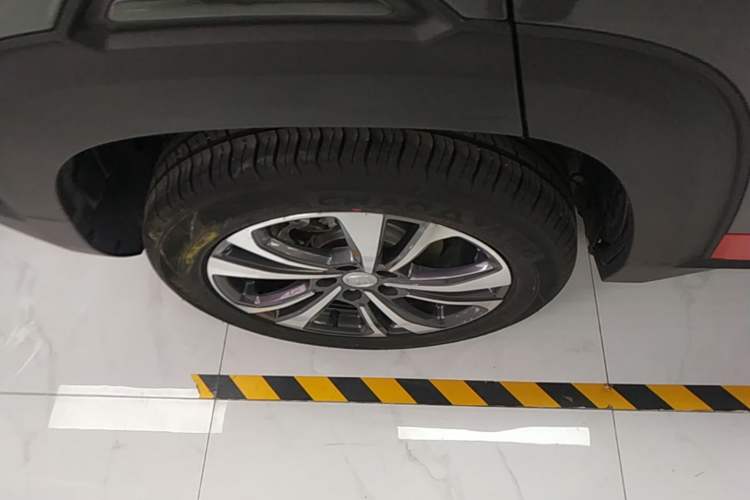 Used CHANGAN CS35PLUS 2021 Revised Version Blue Whale NE 1.4T DCT Luxury Edition Exterior 5