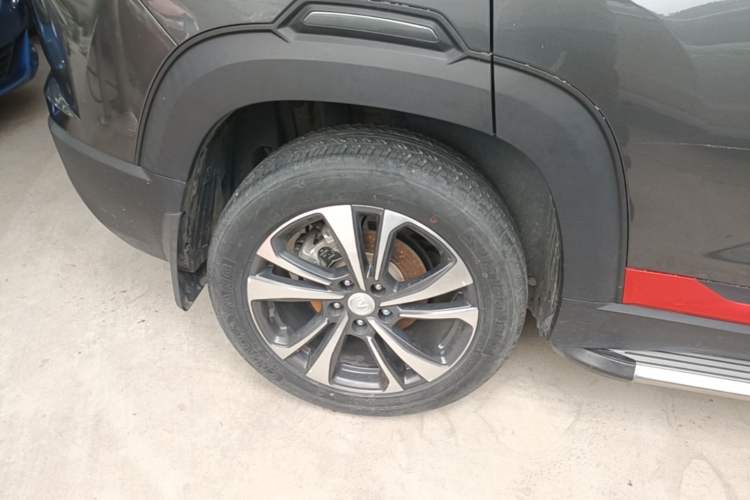 Used CHANGAN CS35PLUS 2021 Revised Version Blue Whale NE 1.4T DCT Luxury Edition Exterior 5