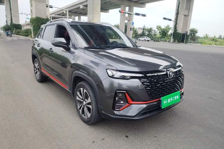 Used CHANGAN CS35PLUS 2021 Revised Version Blue Whale NE 1.4T DCT Luxury Edition Front Right 45 Deg