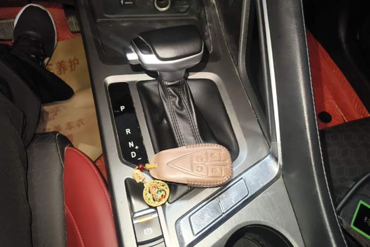 Used CHANGAN CS35PLUS 2021 Revised Version Blue Whale NE 1.4T DCT Luxury Edition Gear Lever