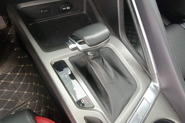 Used CHANGAN CS35PLUS 2021 Blue Whale NE 1.4T DCT Luxury Model Gear Lever