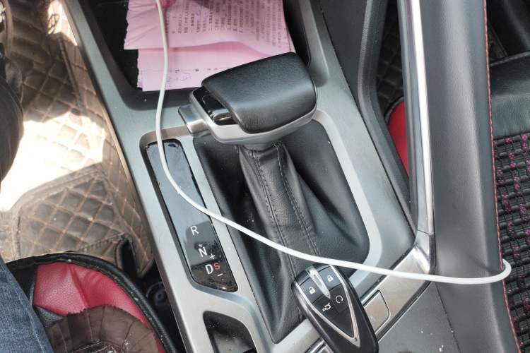 Used CHANGAN CS35PLUS 2021 Blue Whale NE 1.4T DCT Prestige Model Gear Lever