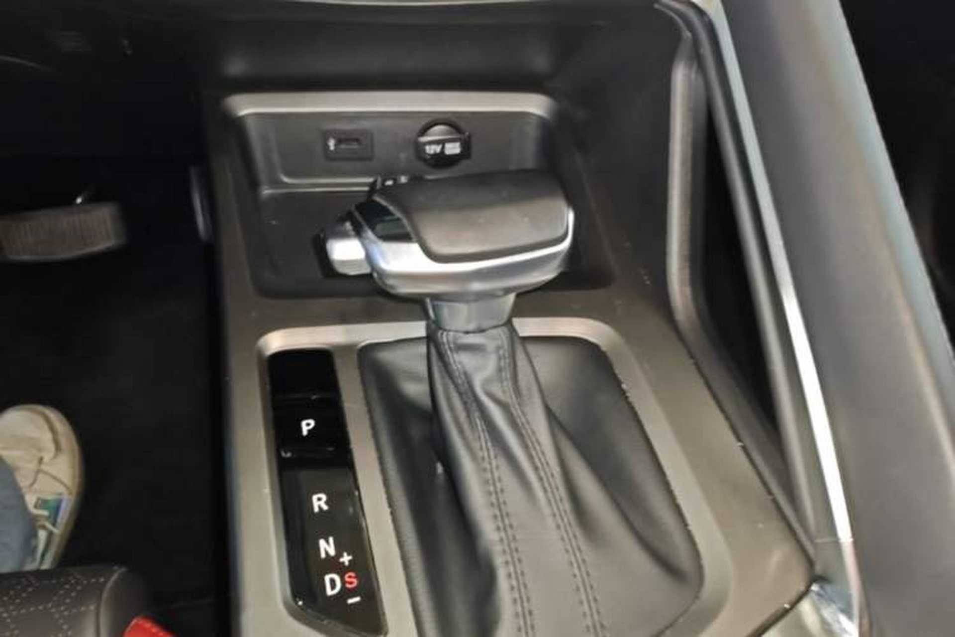 Used CHANGAN CS35PLUS 2021 Blue Whale NE 1.4T DCT Prestige Model Gear Lever
