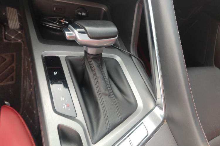 Used CHANGAN CS35PLUS 2021 Blue Whale NE 1.4T DCT Luxury Model Gear Lever