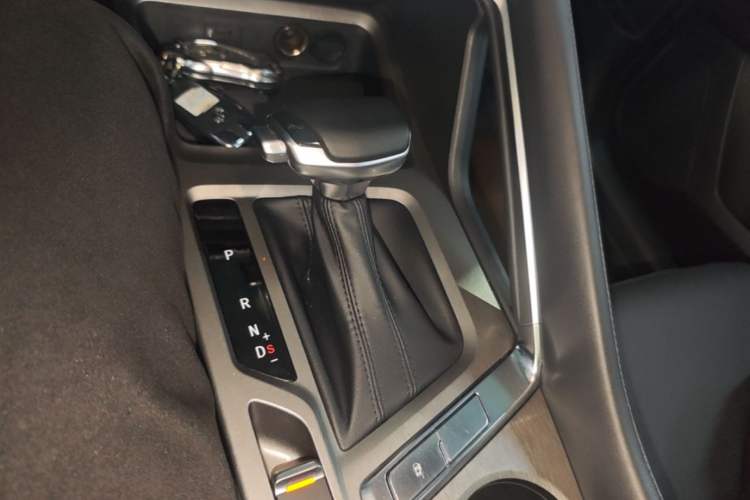 Used CHANGAN CS35PLUS 2021 Blue Whale NE 1.4T DCT Luxury Model Gear Lever