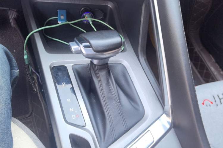 Used CHANGAN CS35PLUS 2021 Blue Whale NE 1.4T DCT Prestige Model Gear Lever