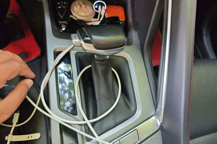 Used CHANGAN CS35PLUS 2021 Blue Whale NE 1.4T DCT Luxury Model Gear Lever