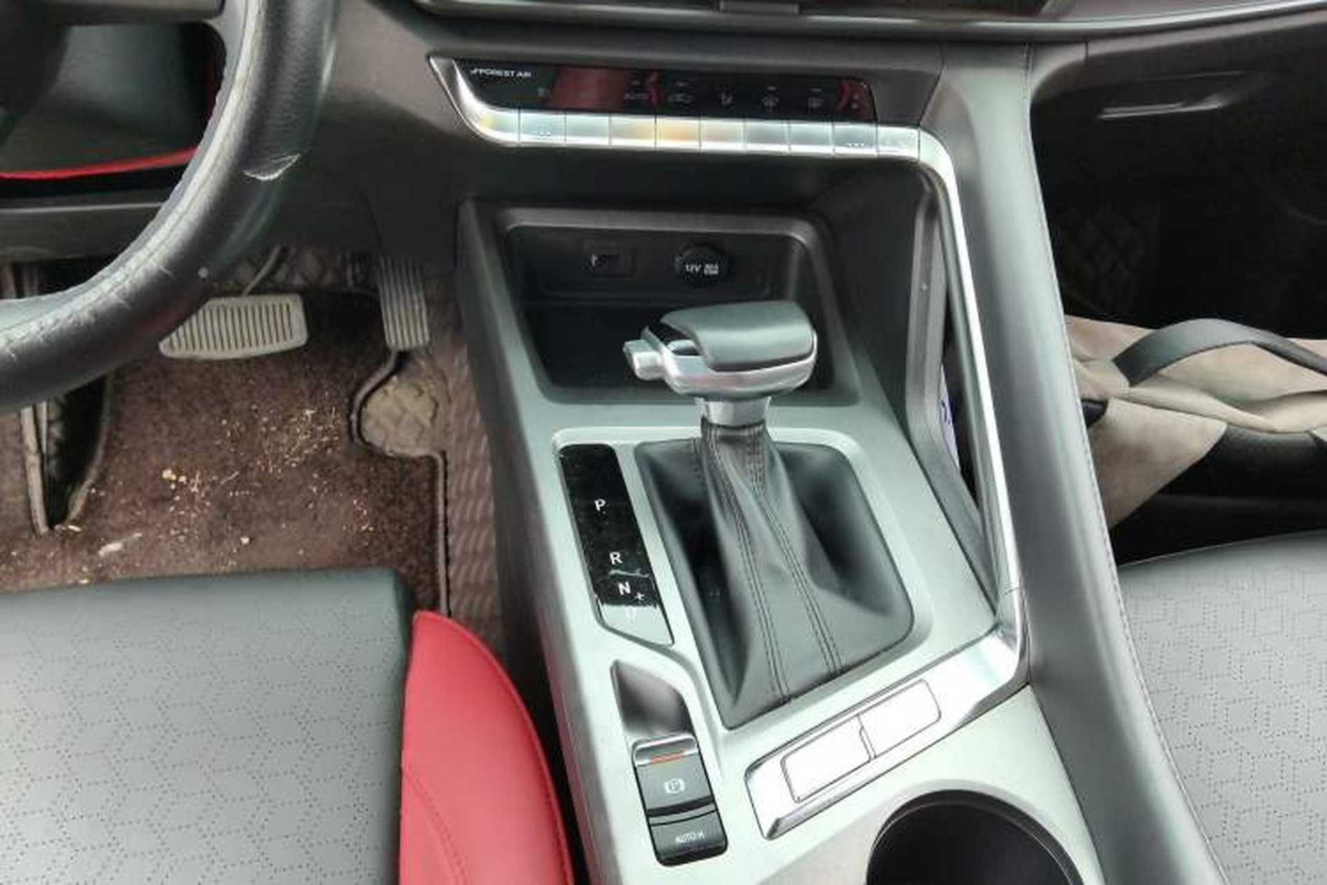 Used CHANGAN CS35PLUS 2021 Revised Version Blue Whale NE 1.4T DCT Luxury Edition Gear Lever