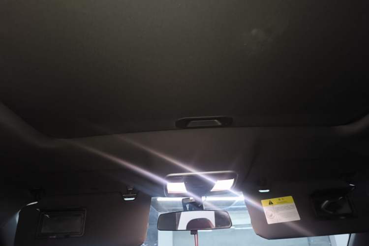 Used CHANGAN CS35PLUS 2021 Revised Version Blue Whale NE 1.4T DCT Luxury Edition Headliner
