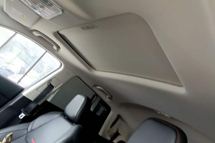 Used CHANGAN CS35PLUS 2021 Blue Whale NE 1.4T DCT Luxury Model Headliner