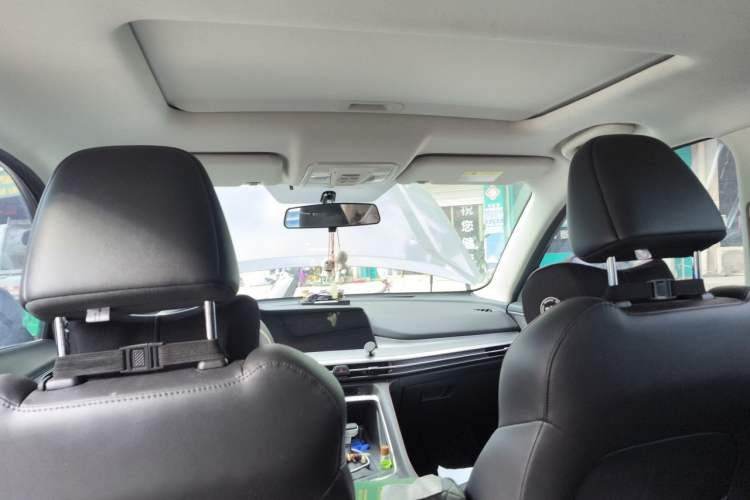 Used CHANGAN CS35PLUS 2021 Revised Version Blue Whale NE 1.4T DCT Luxury Edition Headliner