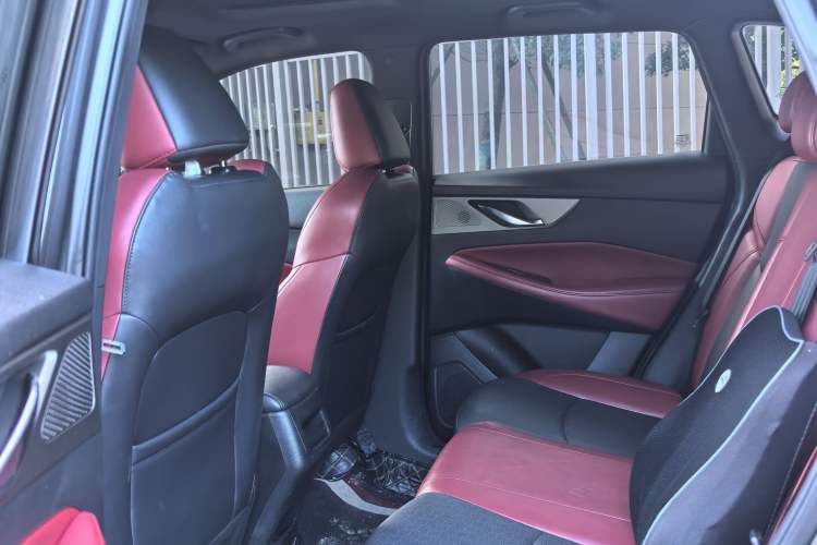 Used CHANGAN CS35PLUS 2021 Blue Whale NE 1.4T DCT Luxury Model Interior 2
