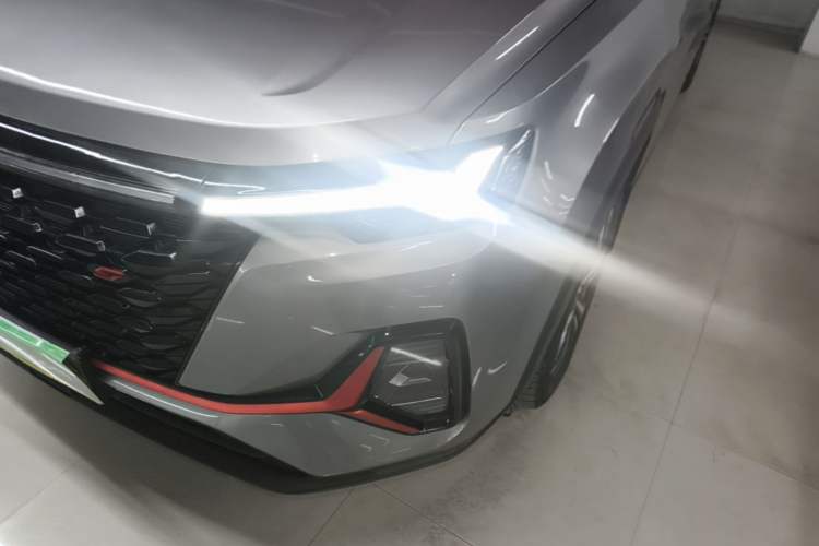 Used CHANGAN CS35PLUS 2021 Revised Version Blue Whale NE 1.4T DCT Luxury Edition Left Front Headlight