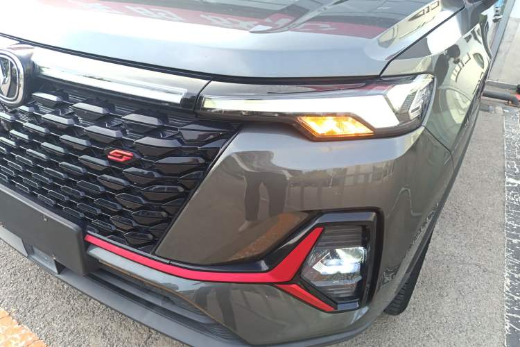 Used CHANGAN CS35PLUS 2021 Revised Version Blue Whale NE 1.4T DCT Luxury Edition Left Front Headlight
