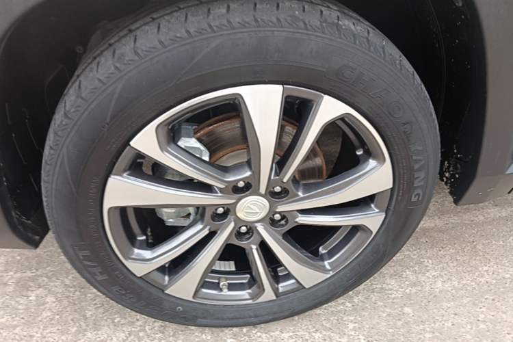 Used CHANGAN CS35PLUS 2021 Blue Whale NE 1.4T DCT Luxury Model Left Front Wheel Hub