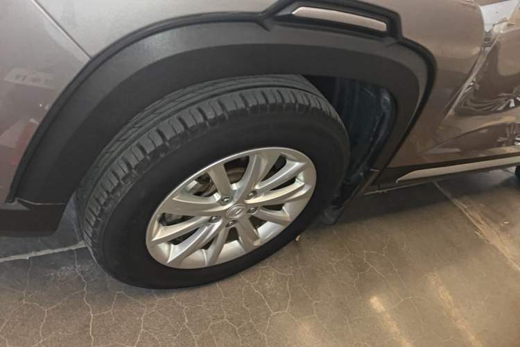 Used CHANGAN CS35PLUS 2021 Honor Million Edition 1.6L CVT Elite Model Left Front Wheel Hub