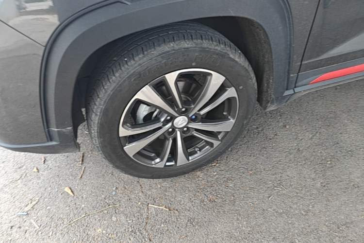 Used CHANGAN CS35PLUS 2021 Blue Whale NE 1.4T DCT Luxury Model Left Front Wheel Hub