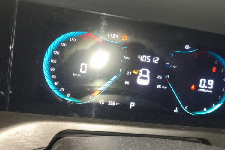 Used CHANGAN CS35PLUS 2021 Blue Whale NE 1.4T DCT Luxury Model Odometer Close Up