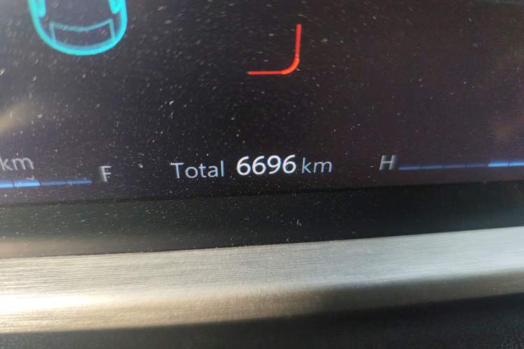Used CHANGAN CS35PLUS 2021 Blue Whale NE 1.4T DCT Luxury Model Odometer Close Up