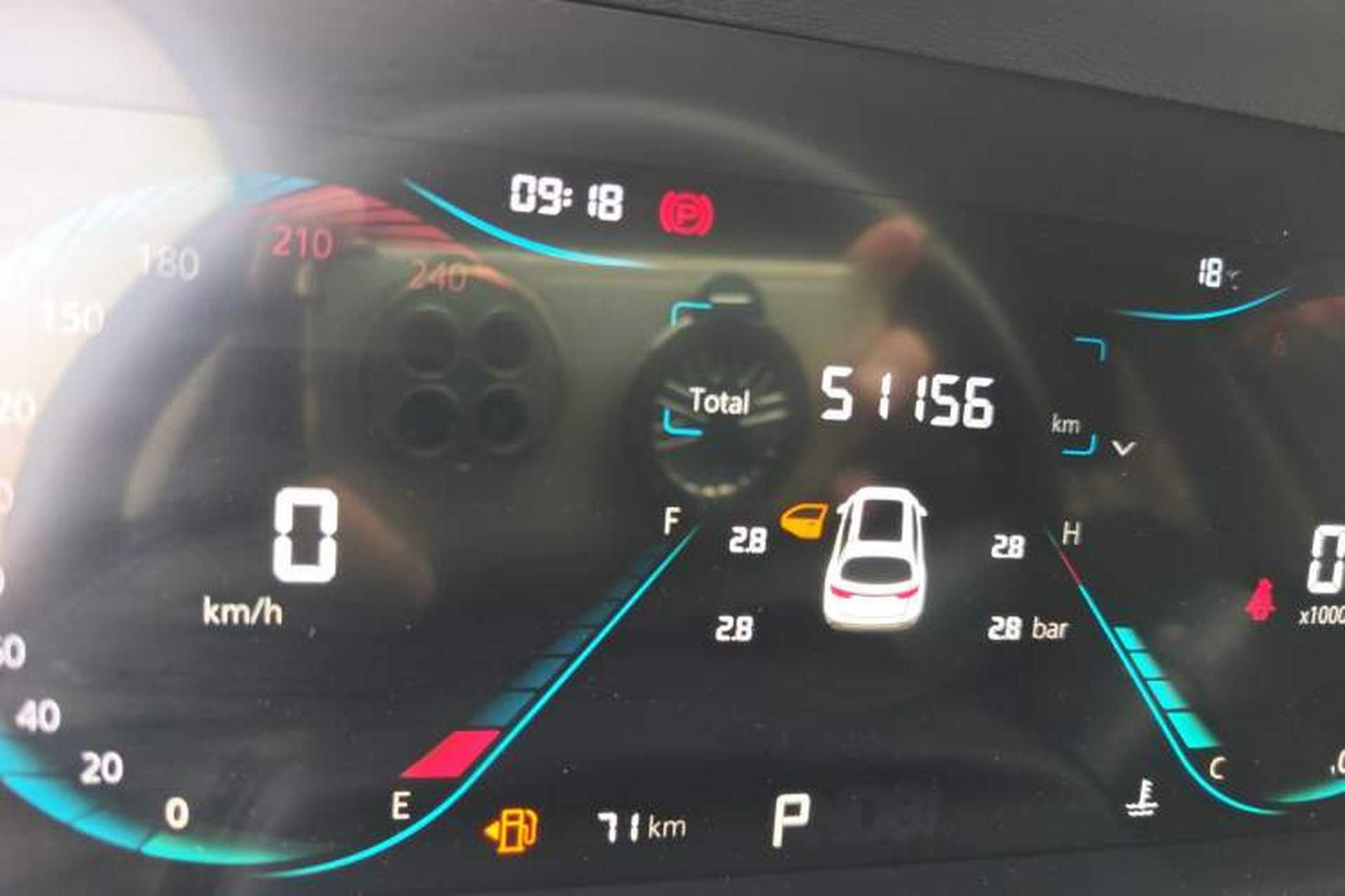 Used CHANGAN CS35PLUS 2021 Blue Whale NE 1.4T DCT Luxury Model Odometer Close Up