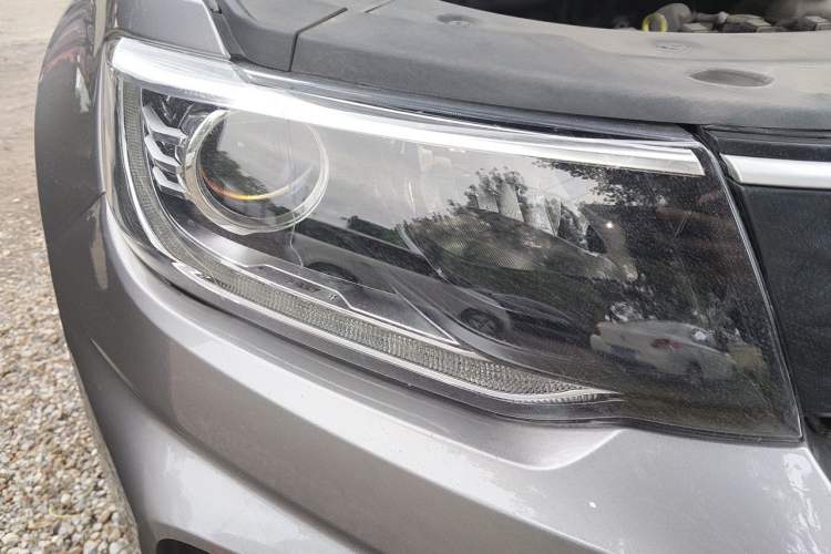 Used CHANGAN CS35PLUS 2021 Honor Million Edition 1.6L CVT Elite Model Right Front Headlight
