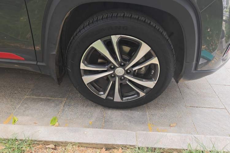 Used CHANGAN CS35PLUS 2021 Blue Whale NE 1.4T DCT Luxury Model Right Front Wheel Hub