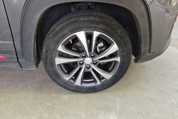 Used CHANGAN CS35PLUS 2021 Blue Whale NE 1.4T DCT Luxury Model Right Front Wheel Hub