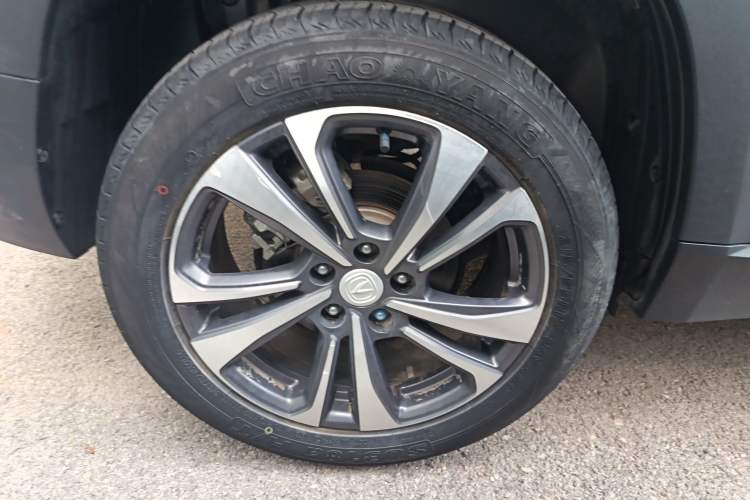 Used CHANGAN CS35PLUS 2021 Revised Version Blue Whale NE 1.4T DCT Luxury Edition Right Rear Wheel Hub
