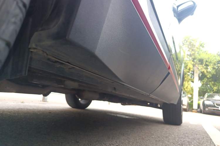 Used CHANGAN CS35PLUS 2021 Revised Version Blue Whale NE 1.4T DCT Luxury Edition Right Side Sill