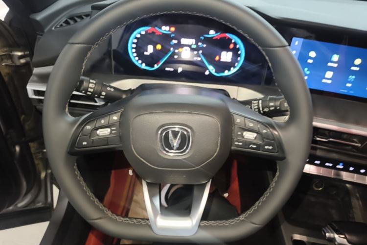 Used CHANGAN CS35PLUS 2021 Revised Version Blue Whale NE 1.4T DCT Luxury Edition Steering Wheel