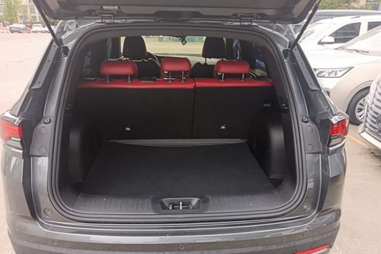 Used CHANGAN CS35PLUS 2021 Blue Whale NE 1.4T DCT Luxury Model Trunk