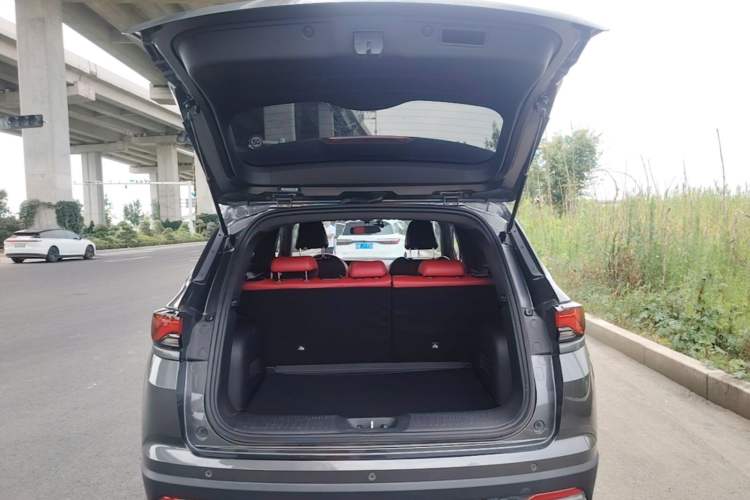 Used CHANGAN CS35PLUS 2021 Revised Version Blue Whale NE 1.4T DCT Luxury Edition Trunk