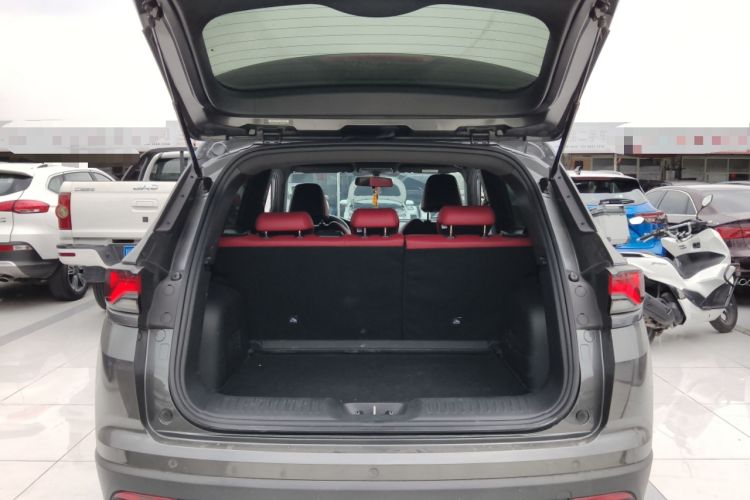Used CHANGAN CS35PLUS 2021 Revised Version Blue Whale NE 1.4T DCT Luxury Edition Trunk