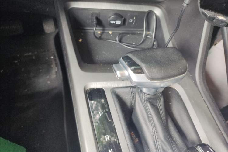 Used CHANGAN CS35PLUS 2021 Blue Whale NE 1.4T DCT Prestige Model Gear Lever