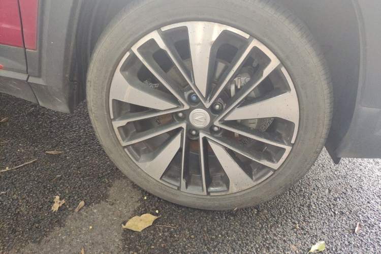 Used CHANGAN CS35PLUS 2021 Blue Whale NE 1.4T DCT Prestige Model Right Front Wheel Hub