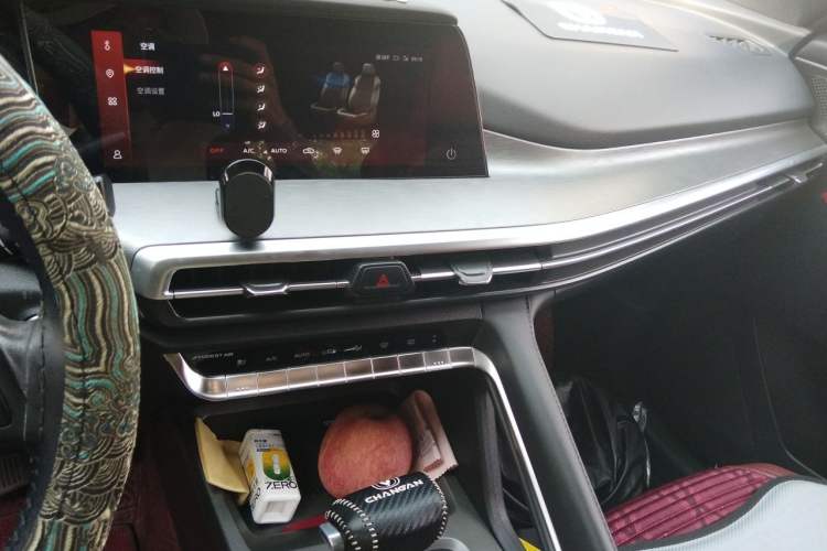 Used CHANGAN CS35PLUS 2021 Blue Whale NE 1.4T DCT Prestige Model Audio And AC Panel