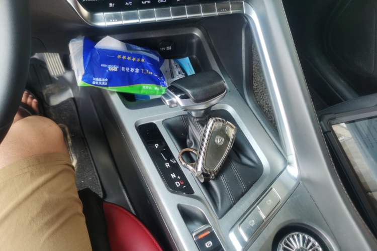 Used CHANGAN CS35PLUS 2021 Blue Whale NE 1.4T DCT Prestige Model Gear Lever