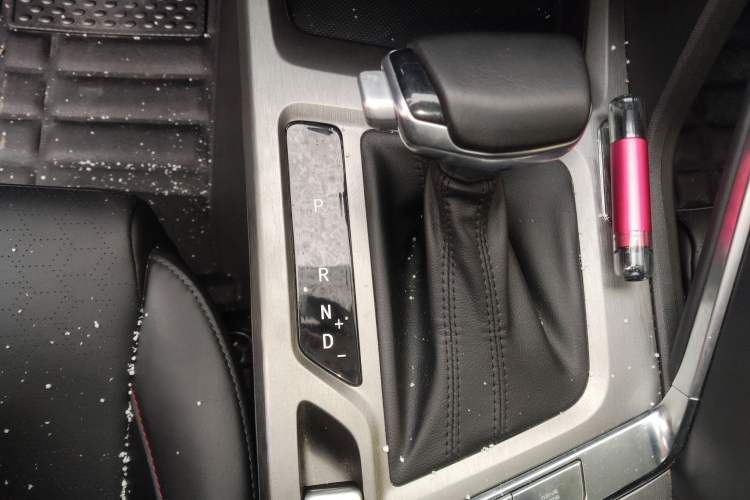 Used CHANGAN CS35PLUS 2021 Revised Version Blue Whale NE 1.4T DCT Luxury Edition Gear Lever